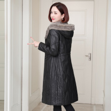2025冬新款海宁绵羊皮真皮羽绒服女水貂毛连帽衣中老年款外套