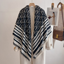 轻奢字母秋季新款仿羊绒提花轻奢风百搭气质围巾外搭加厚保暖方巾