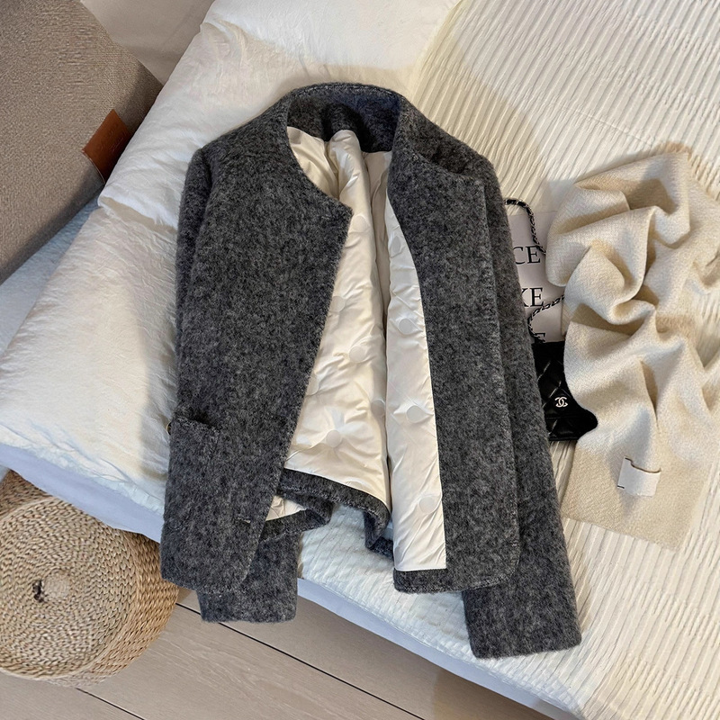 Gray Woolen Short Coat for Women 2026 Winter Warm Fleece-Lined Thickened Top Coat for Women A7857 Gray Woolen Short Coat for Women 2026 Winter Warm Fleece-Lined Thickened Top Coat for Women A7857
