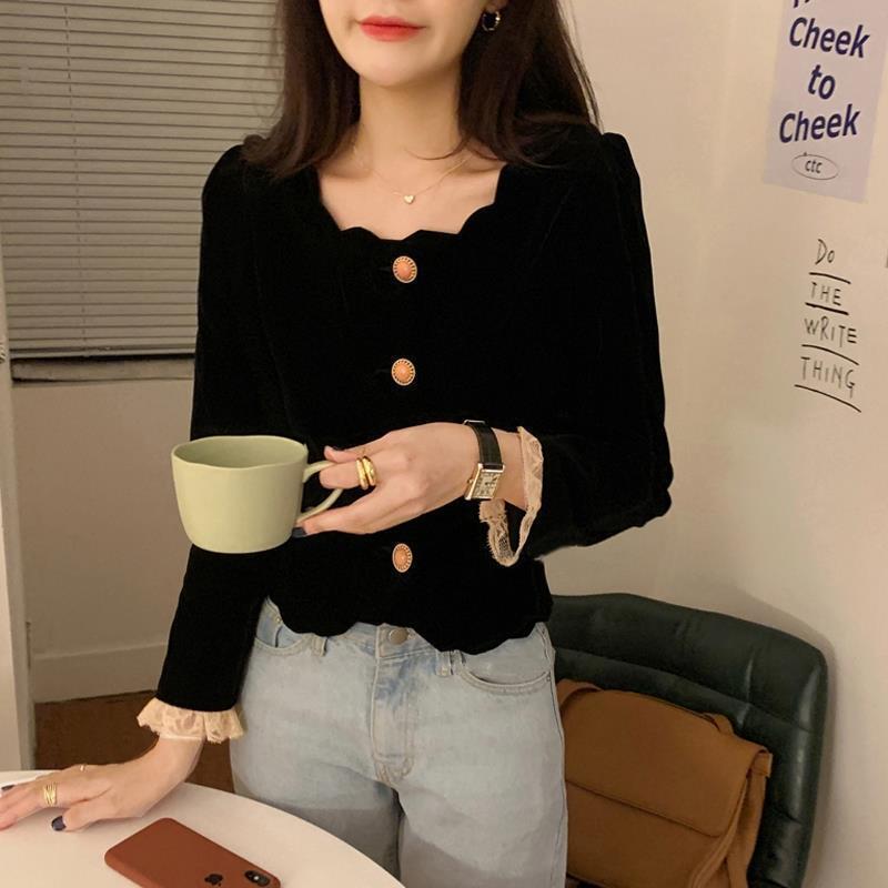 French-Style Short Jacket for Women, High-Waisted Vintage Velvet Top with a Unique Design, Niche Thickened Shirt