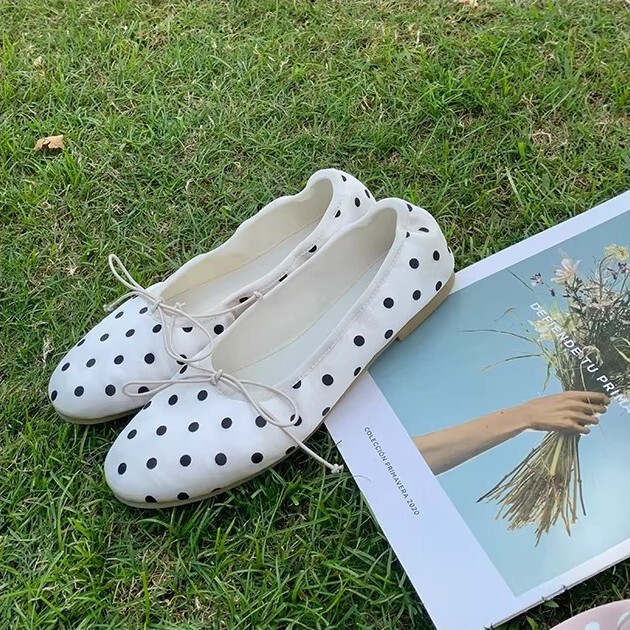 In Stock, Ships Instantly! Grape Mom's Same Style French Round-Toe Flat Shoes with Bowknot, Shallow Slip-On Egg Roll Flats for Women