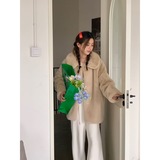 Маленький белый медведь экологически чистое мех имитация водяной норки. Внешние набор женщин в зимнем оланче.