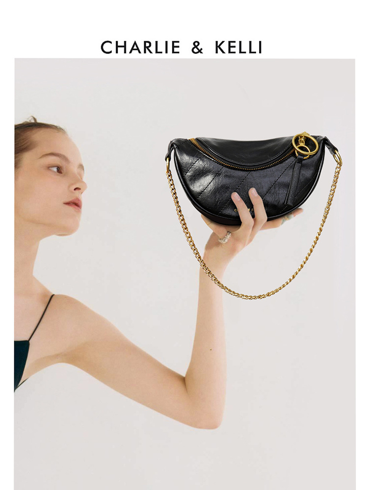 Waist bag women's fall/winter 2023 new pleated chest bag versatile limited fashion foreign style ring hand-held shoulder crossbody bag