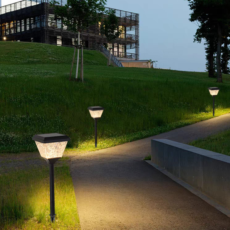 국경 태양 정원 램프 정원 공원 빌라 야외 방수 플로어 램프 잔디 램프 에너지 절약