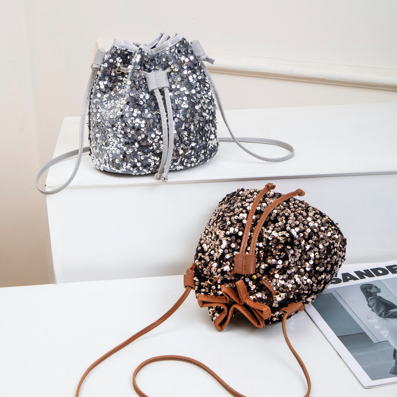 Bolso de moda de sequilla en línea 2025 otoño nuevo estilo versátil bolso de hombro mochila coreano bolso de cubo