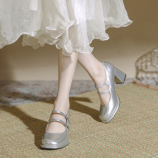 ������ЬŮ2024���¿���ϵjk�߸�Ь�}���ˮ̨�ָ��yɫ�W����Ь