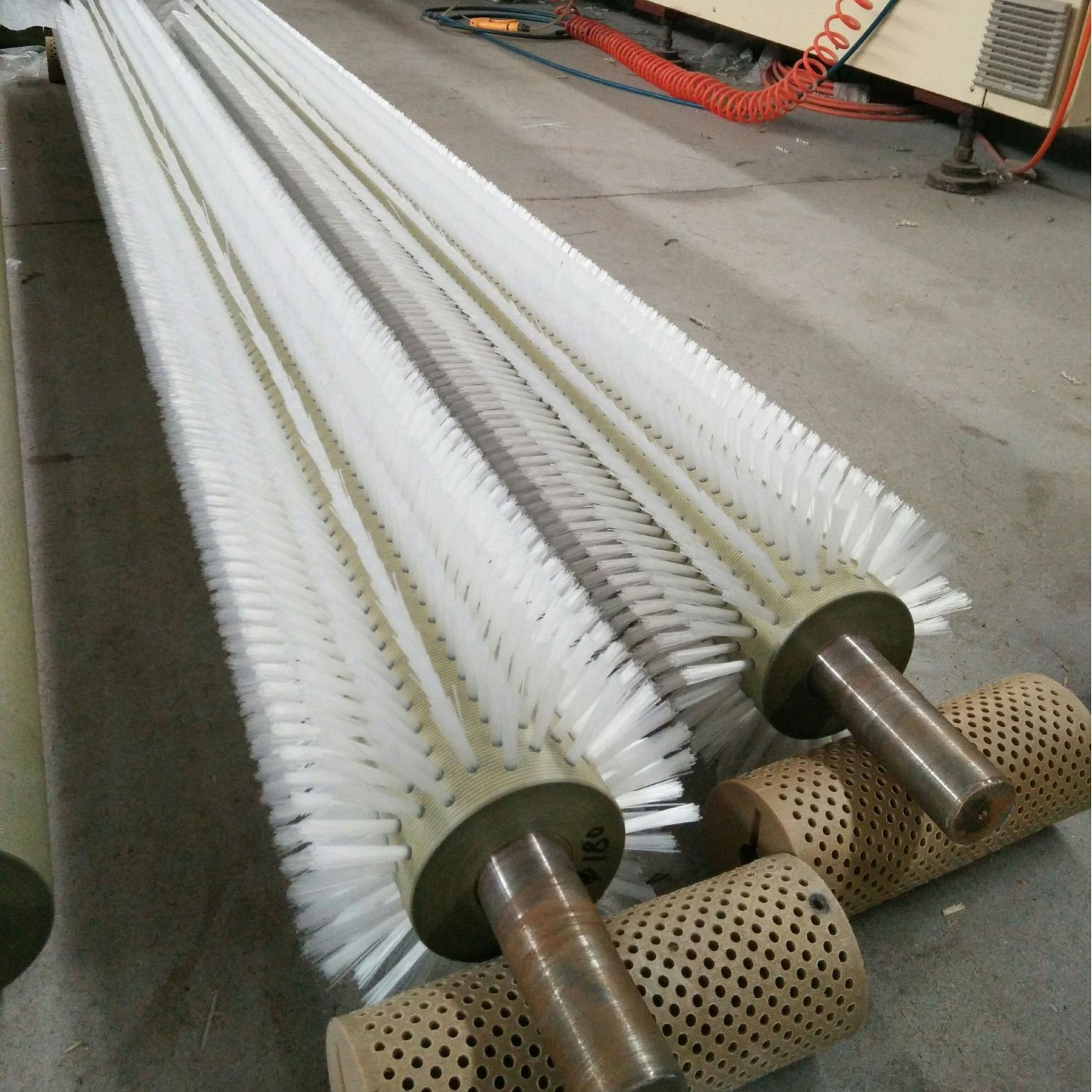 供应水果蔬菜清洗j机毛刷     尼龙丝塑料丝扫灰去尘毛刷毛刷滚