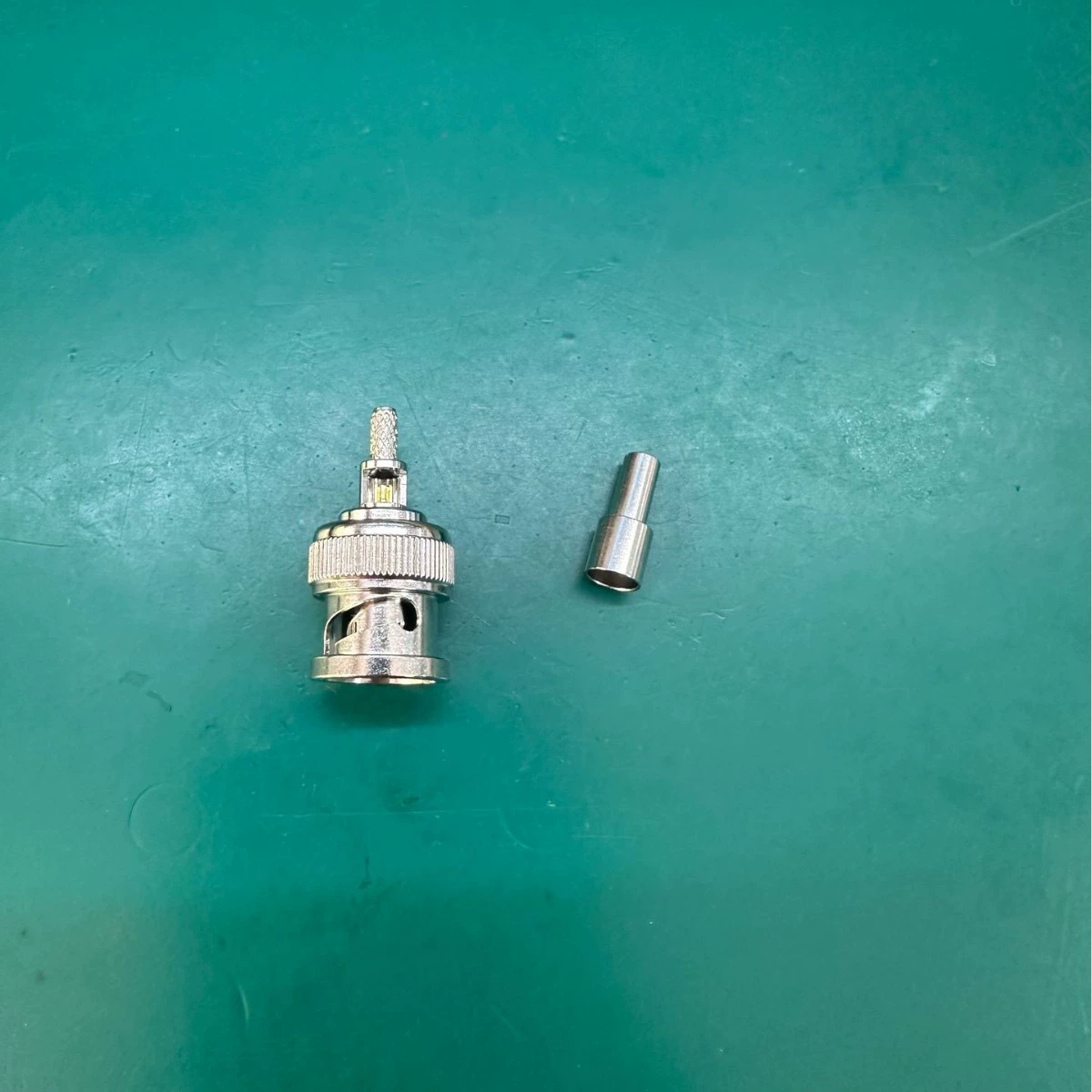 Разъемы для пьезоэлектрических датчиков поддерживают индивидуальную настройку и доступны в различных размерах. Оптовая торговля от производителей датчиков