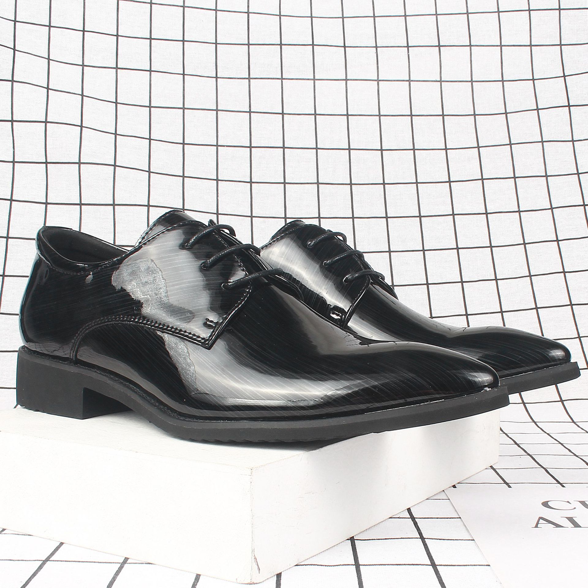 2022����ƤЬ�к������Ь����ʿ��ͷ͸��������װƤЬ135