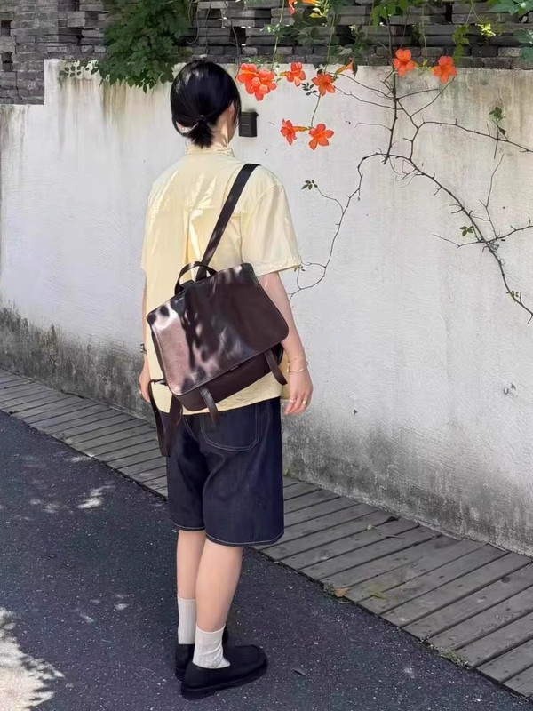 宋佳同款休闲复古学院风邮差双肩包高级感百搭上课通勤大容量背包|undefined