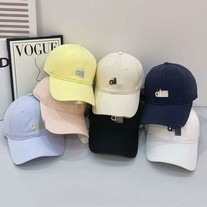 2025 Spring New Soft Top Sun Protection Baseball Cap in Candy Colors, Face-Slimming, Versatile Sun Hat for Couples