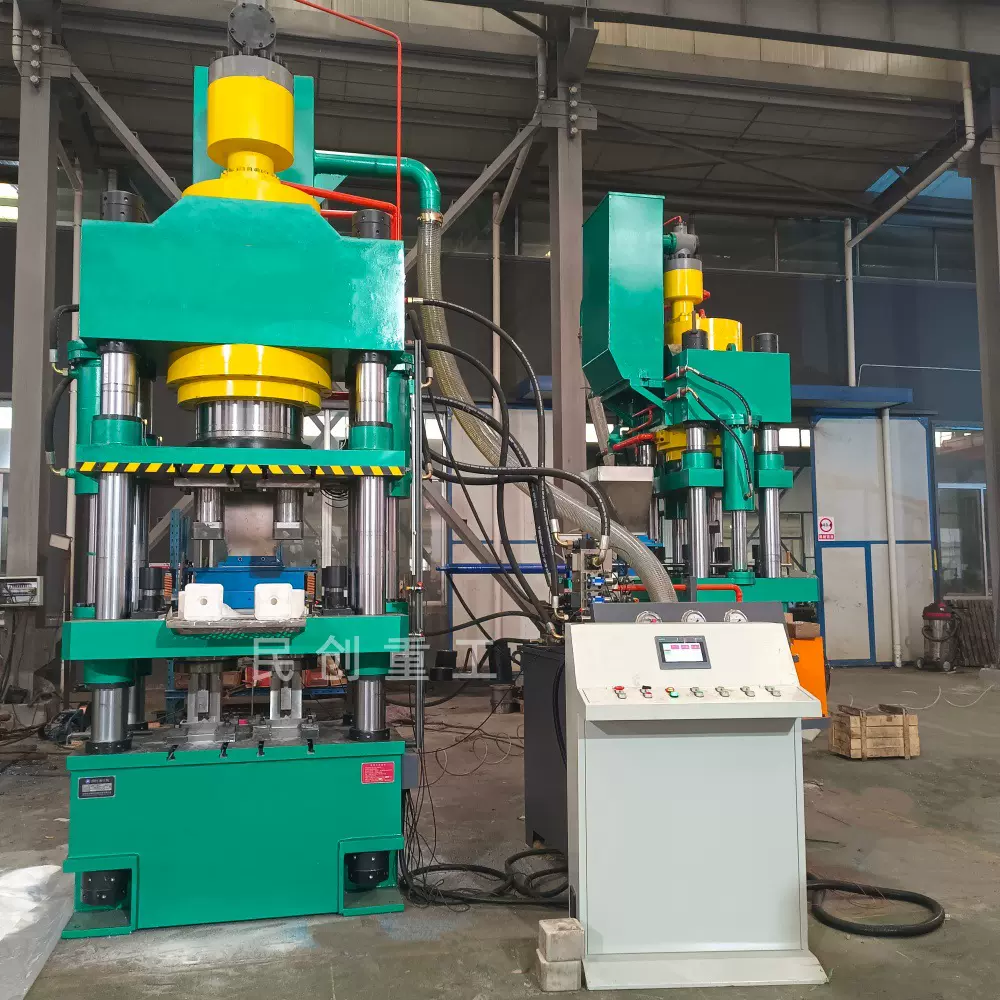 厂家生产400吨630吨牛羊盐砖粉末成型液压机热锻冷镦四柱锻压机床
