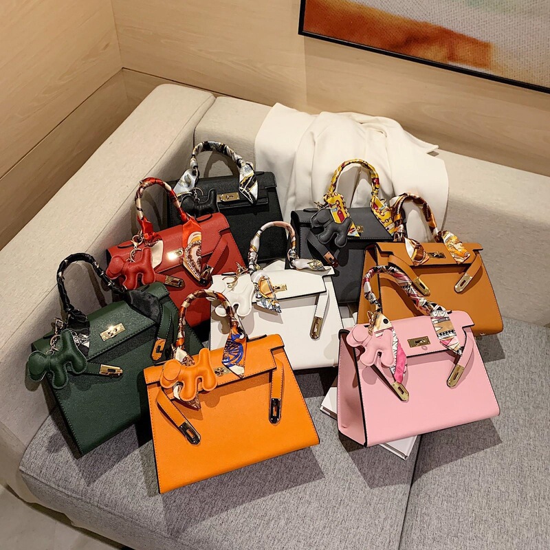 Cross-border foreign trade women's bags 2025 new model Kelly bag, fashionable large-capacity handbag, shoulder bag, crossbody bag, wholesale Cross-border foreign trade women's bags 2025 new model Kelly bag, fashionable large-capacity handbag, shoulder bag, crossbody bag, wholesale