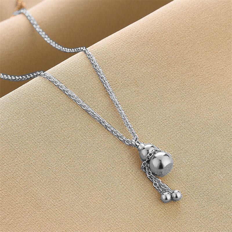 Collar de acero de titanio para mujeres simple y versátil estilo ligero de lujo nicho diseño de alta calidad no decoloración joyería de cadena de clavícula al por mayor