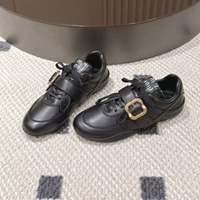 高端女鞋2025新款真皮复古时髦休闲平底皮带扣德训鞋时尚休闲单鞋