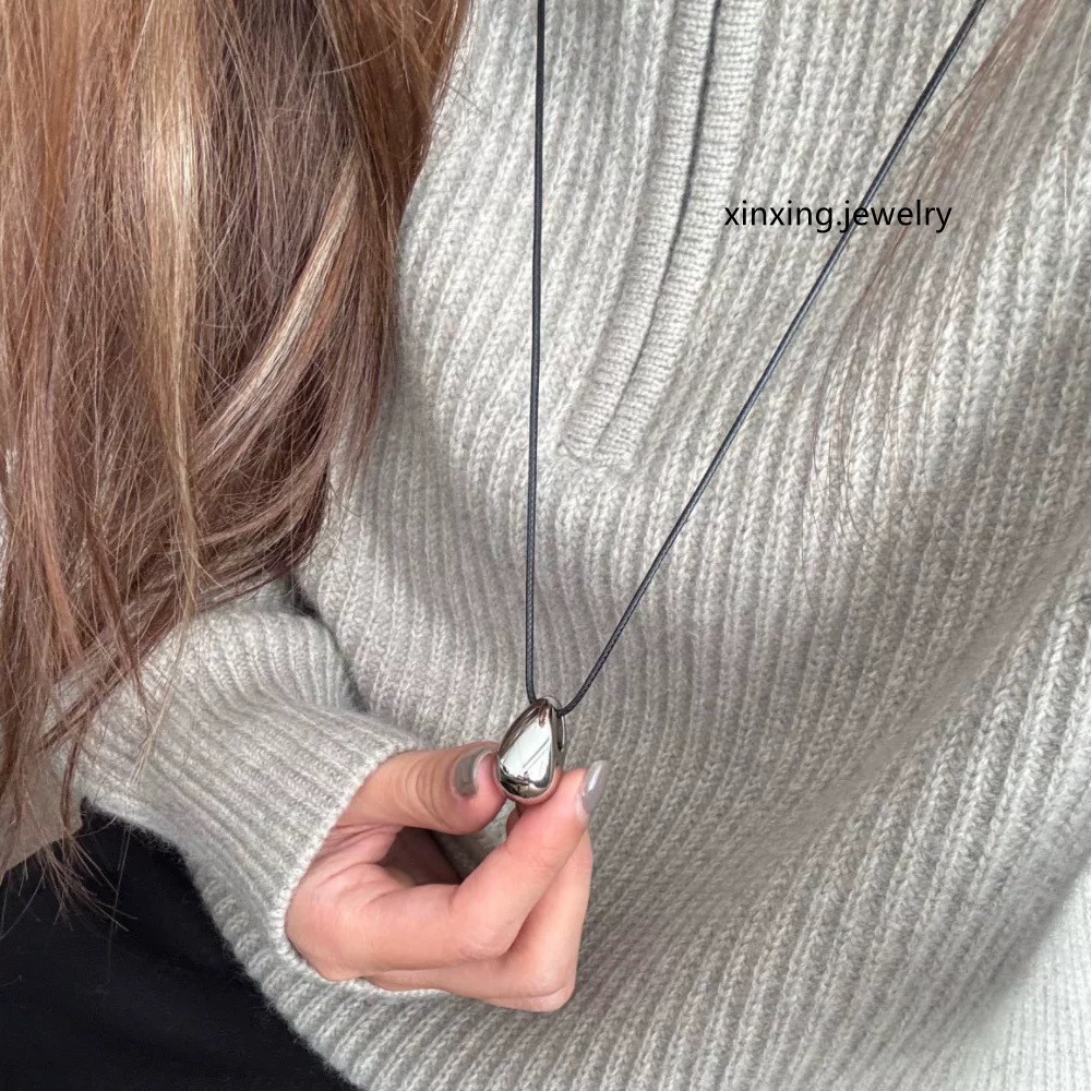 Minimalistisches Wassertropfen-collier Mit Schwarzem Lederband_voghion.com