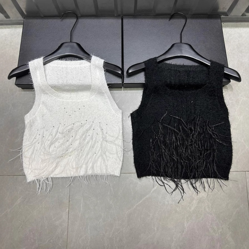 High-Quality 25-Year Summer New Style Fragrant Feather Nail Diamond Sleeveless Pullover Vest Slim Fit Versatile Knitted Top