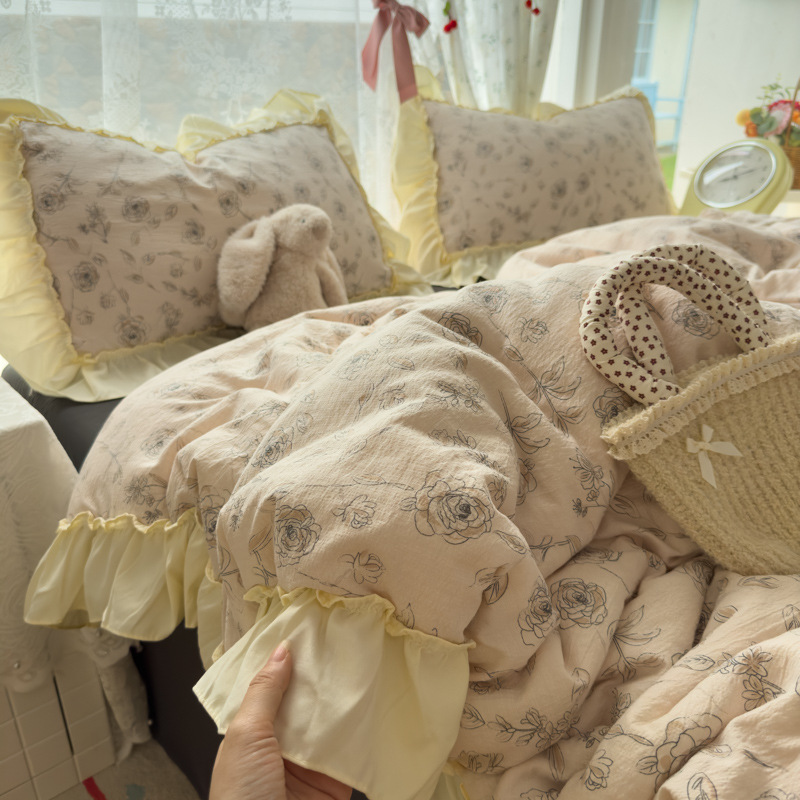 Una clase de encaje francés de cuatro piezas, sábanas de cama de tres piezas, ropa de cama de clase madre e infante, dormitorio, cama de cama de caseta