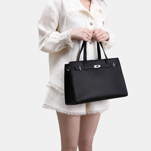 Shoulder bag, capacious one-shoulder bag