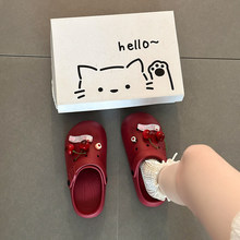 �ɐۿ�ͨ�L���Һ�װ��^����Ь�ļ��r�з���һ�_�����m���e����Ь