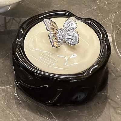 high aesthetic value, creative office ashtray, Car ashtray - ceramic-butterfly-ashtraywith-lid-black-base-cream-white-lid