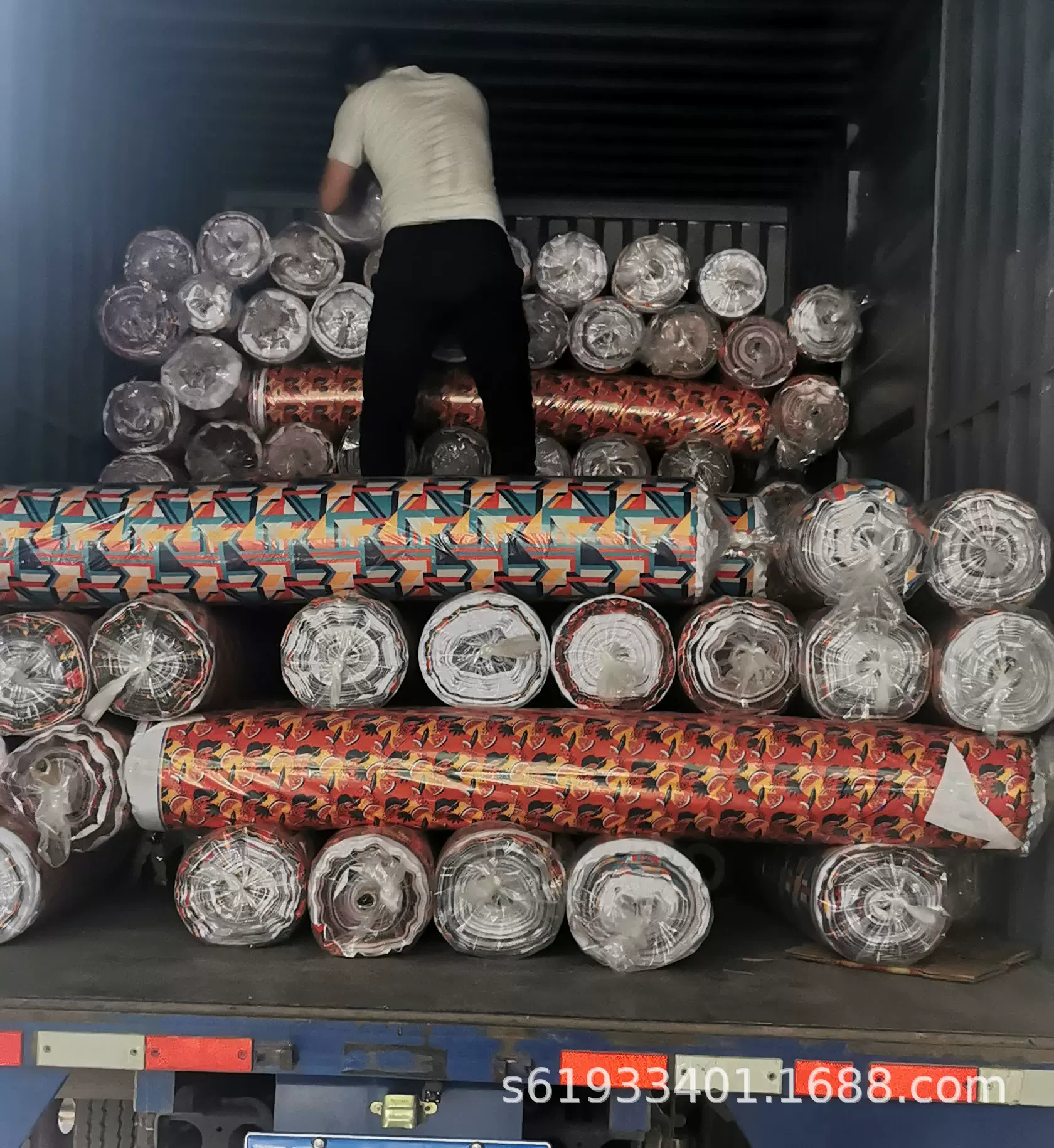 专业涤纶化纤面料数码印花加工（不印棉）