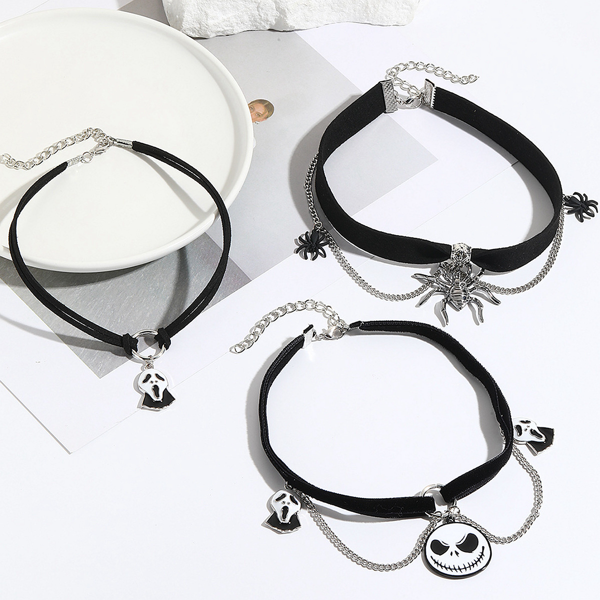 11g Weight Zinc Alloy Pendant Material Pendant Necklace Classification Seed Bead Chain Material 1 Piece Quantity Festival, Street Occasion Zinc alloy Material Halloween Festival Pumpkin, ghost, Skull Pattern Unisex Gender Hip-Hop, Streetwear Style Hip-Hop Streetwear Pumpkin Ghost Skull Zinc Alloy Beaded Necklaces Halloween Wholesale 16
