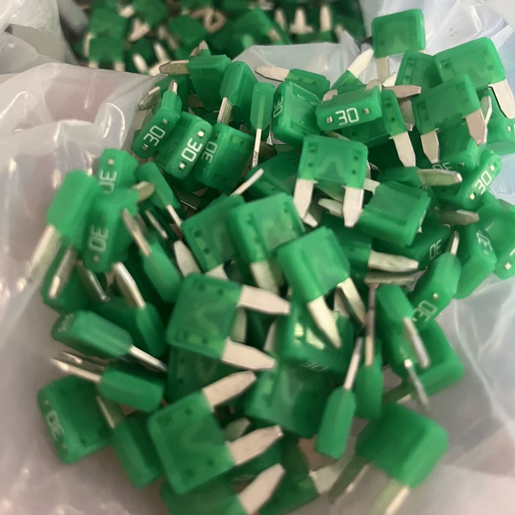 США LITTELFUSE MINI32V Быстрый плавкий предохранитель автомобильный вставной 0297030.WXNV