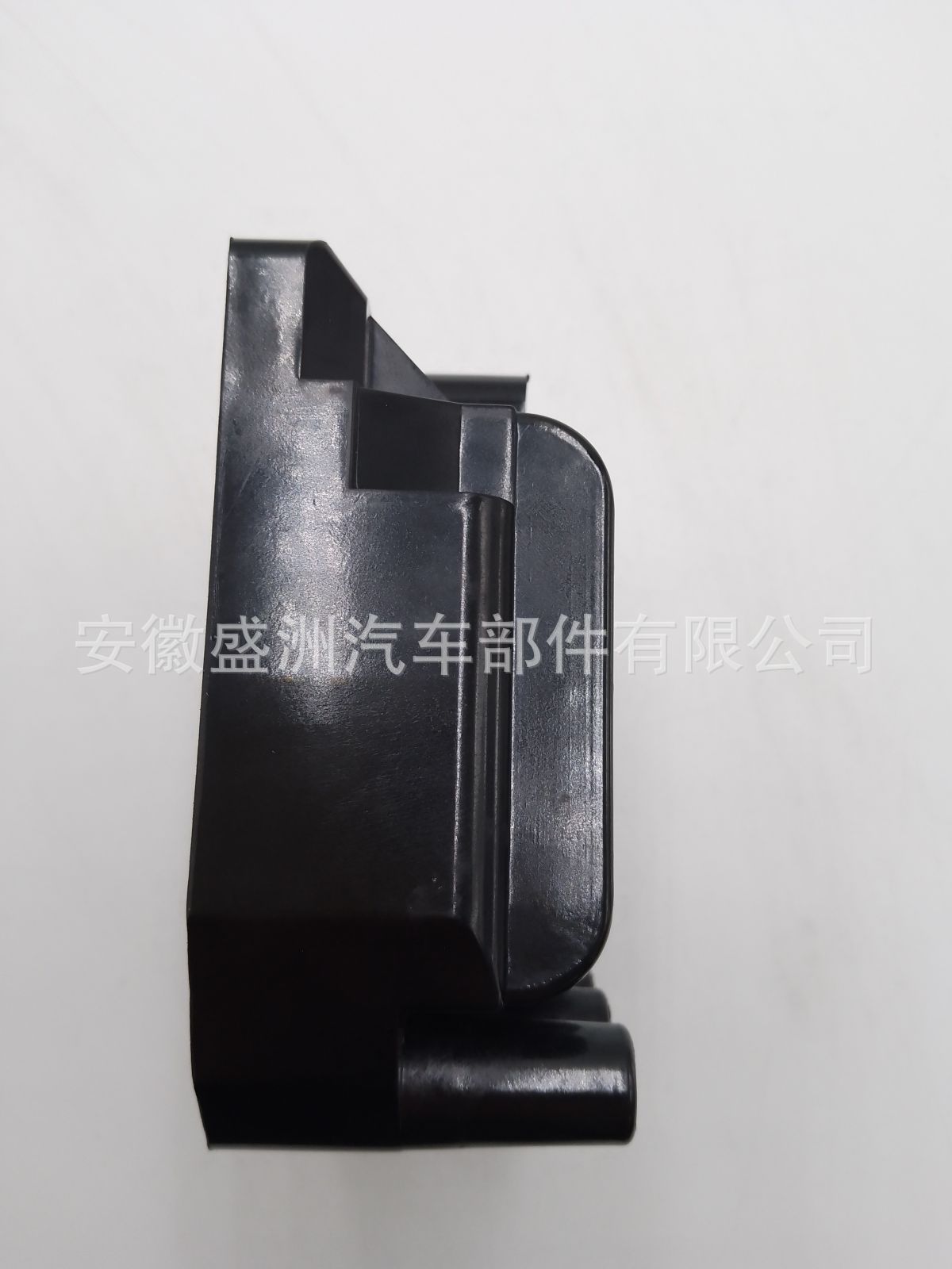 06A905104(3)