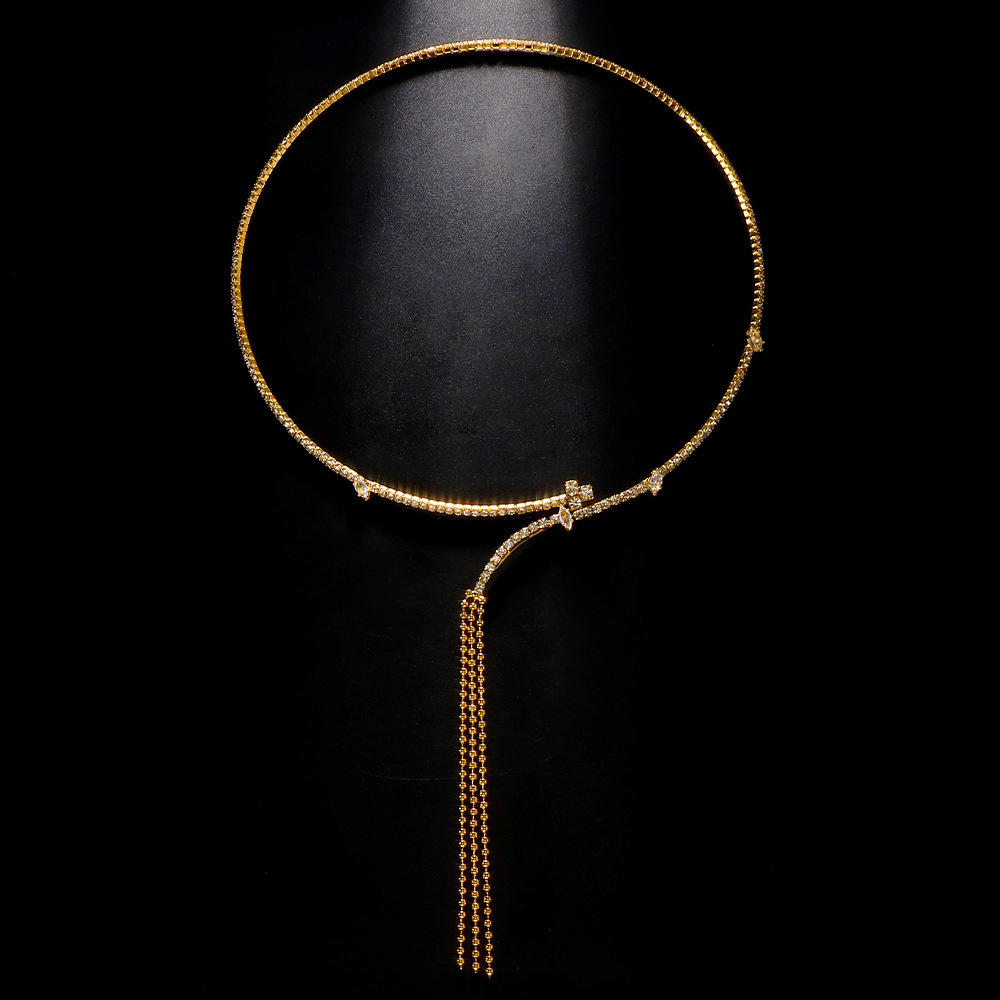 Europa y América nuevo rhinestone collar de moda simple borla elegante lujo Luz Accesorios Mujer gargantilla