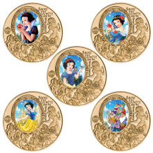 白雪公主纪念币动漫周边纪念硬币镀金压铸贴纸徽章礼品赠送工艺品