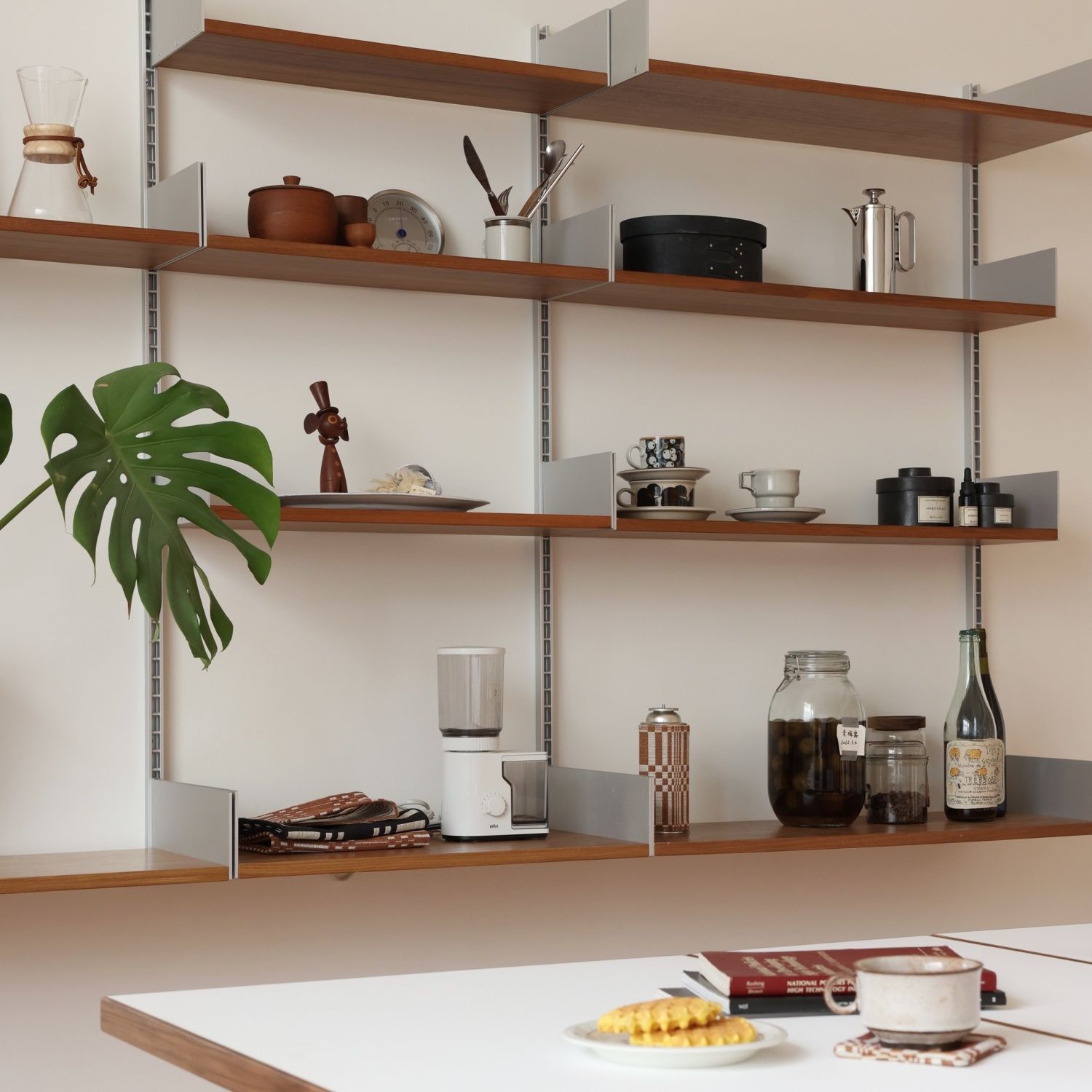 墙上隔板置物架系统轨道书架墙上收纳架隔板挂墙置物架子实木金属