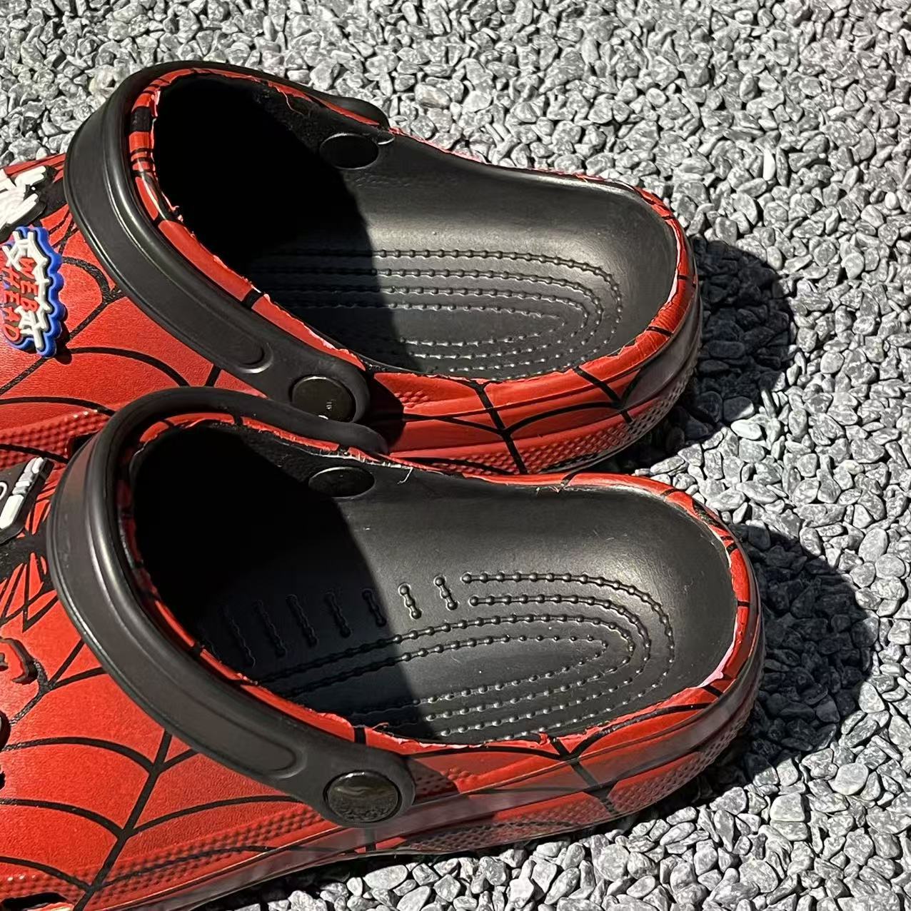 Zapatos para hombres, tendencia de verano, la segunda generación de arañas, zapatos para hombres y mujeres, anti-deslizante, playa de baotou