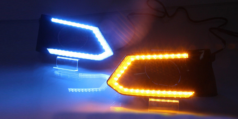 Aplicable a Nissan 19 / 20 / 21 nuevo Tianan LED renovación de luz diaria, luz de dirección, luz de niebla delantera, luz de barra