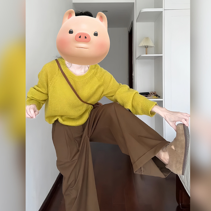 Lemon Yellow Knitted Sweater Women's 2025 New Autumn and Winter Lazy Style Autumn and Winter High-End Chic Tops