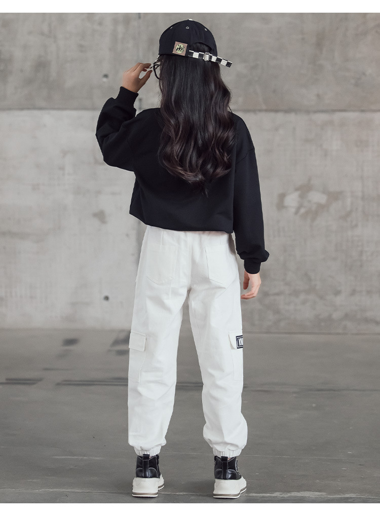 I nuovi ragazzi e ragazze della primavera 2023 per bambini indossano pantaloni da lavoro alla moda personalizzati, t-shirt girocollo, set da due pezzi_voghion.com