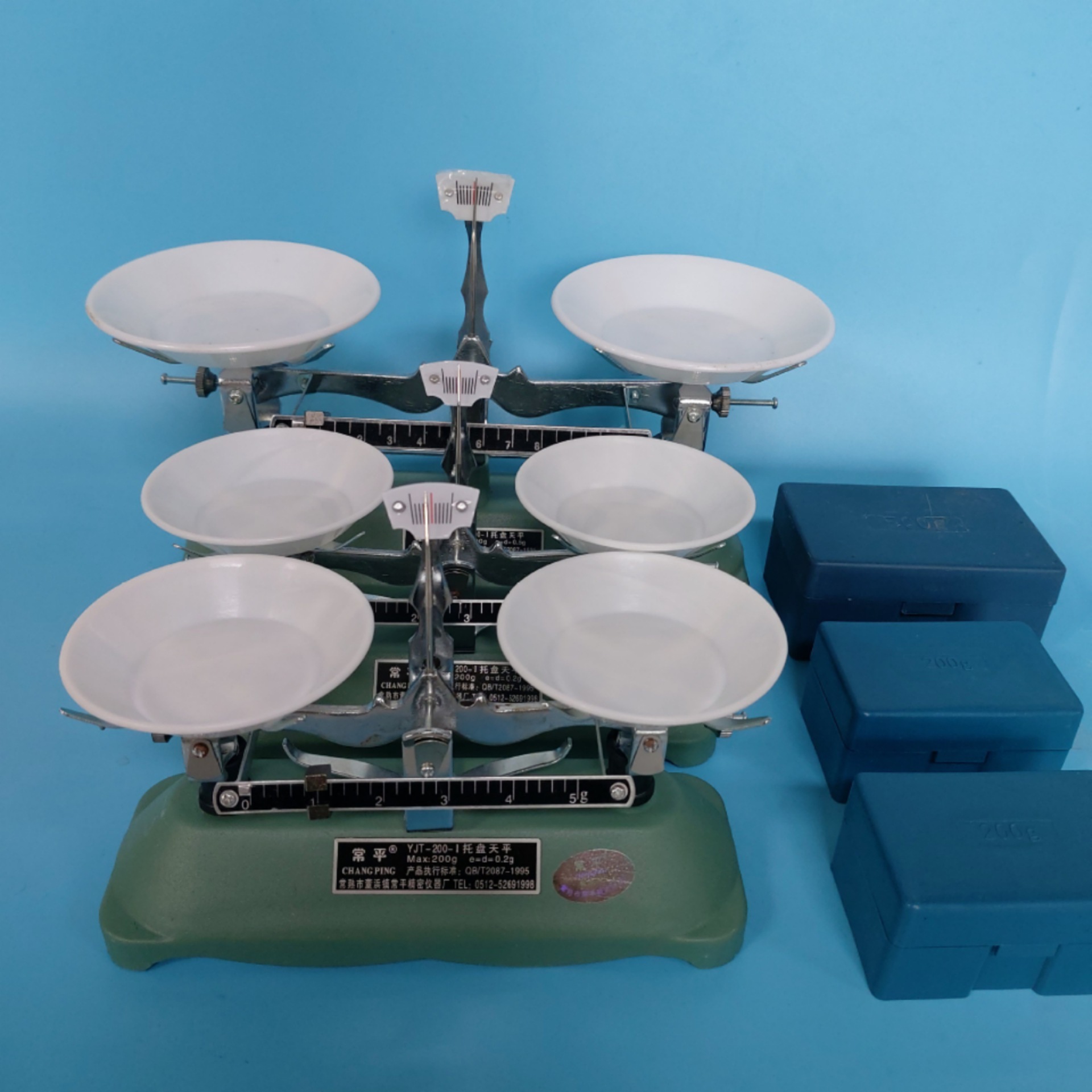 托盘天平  500g 200g 100g 中学理化生教学仪器