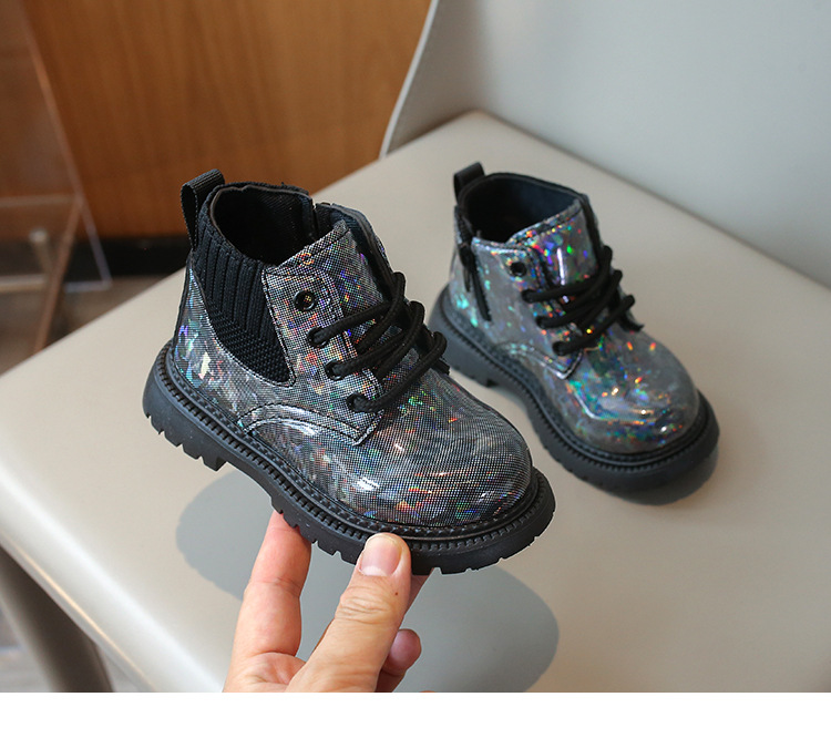 Scarpe autunnali 2024 Nuove scarpe Martin per bambini di taglia media e piccola, stivali corti impermeabili in pelle alla moda per ragazzi_voghion.com