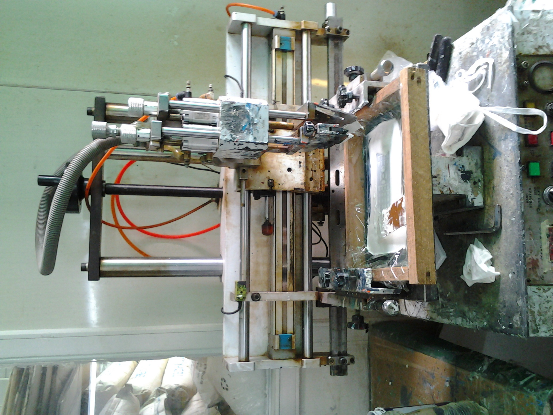 喷油加工 金属塑料加工 表面处理加工喷砂烤漆哑光电镀耐热