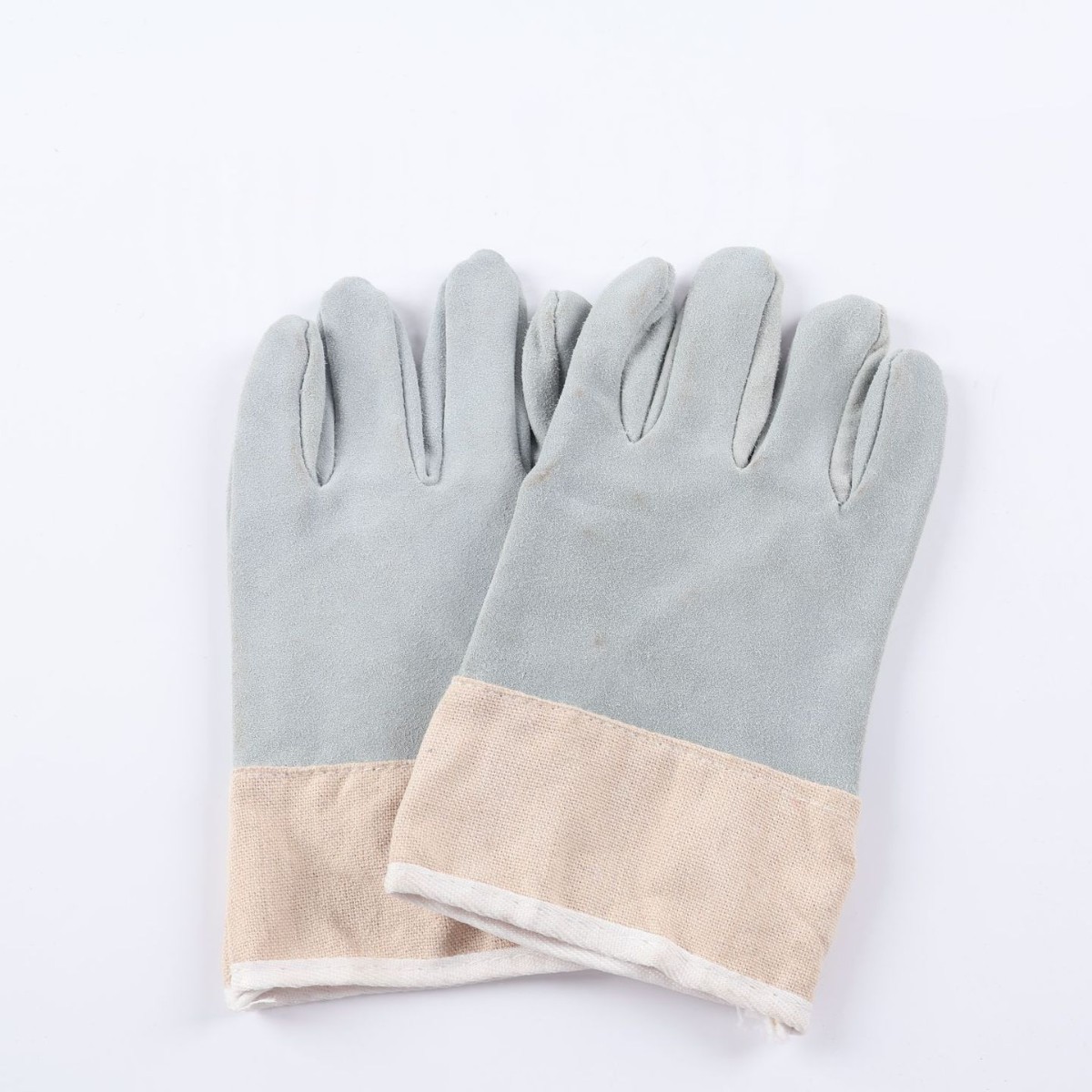 猪皮电焊手套  牛皮电焊手套 帆布电焊手套 半皮电焊手套