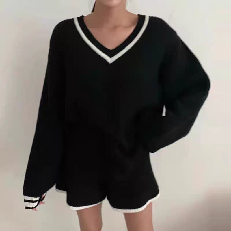 Coreano chic otoño invierno temperamento retro cuello en V suéter de punto de manga larga suelto + traje de pantalones cortos casuales de cintura alta
