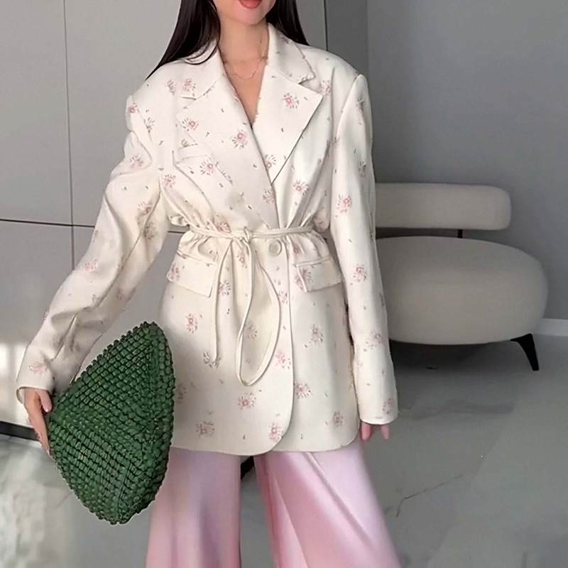 2026 nuevo verano de ropa de mujer Europa y América comercio exterior ropa de mujer elegante viaje de color sólido lazos trajes de cuello chaqueta de verano