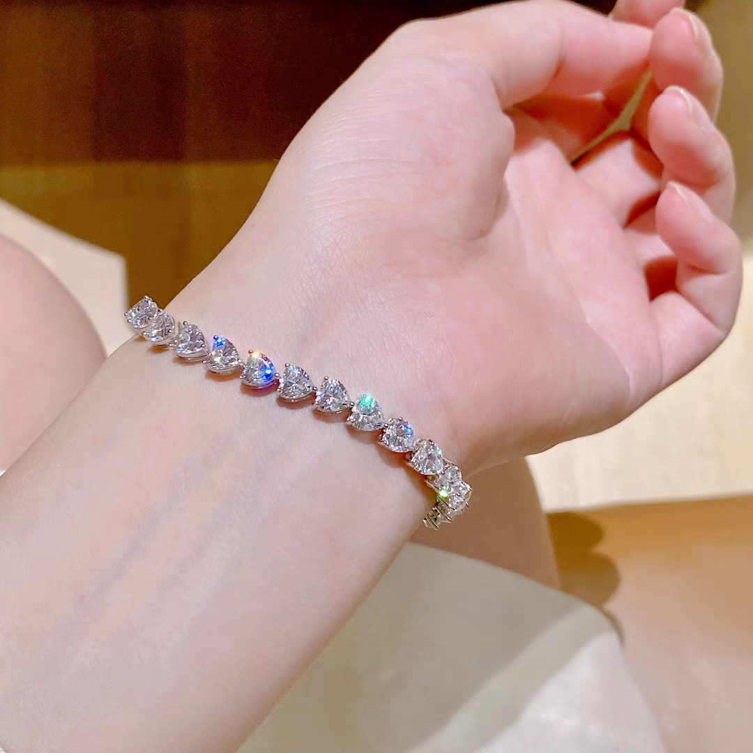 Flash Zircon Daily Medium Full Diamond Heart-shaped Love High Carbon Diamond Bracelet Women's Banquet Dress Accessories Bracelet