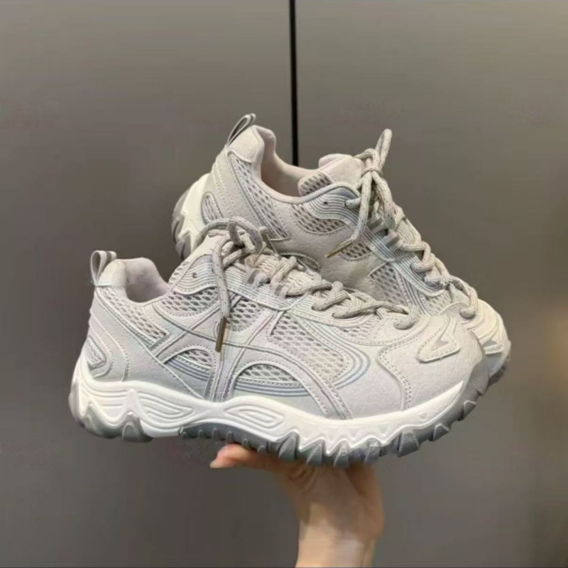 Aumentar la altura de la base gruesa de los zapatos de padres y mujeres, todo el nuevo verano delgado red transpirable, zapatos deportivos casuales de aspecto grande