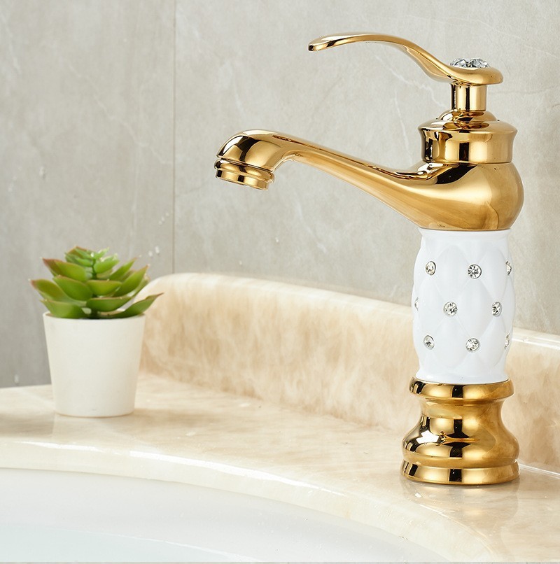 Retro europeo de cobre un solo mango lavabo lavabo grifo lavabo oro francés lavabo grifo frío y caliente