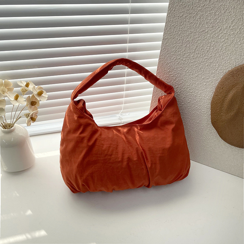 Bolsos, bolsos de mujer, nuevos bolsos de esponja para otoño e invierno, bolsos cuadrados de un solo hombro cerosos suaves, bolsos de axilas, bolsos de mano retro de todo fósforo