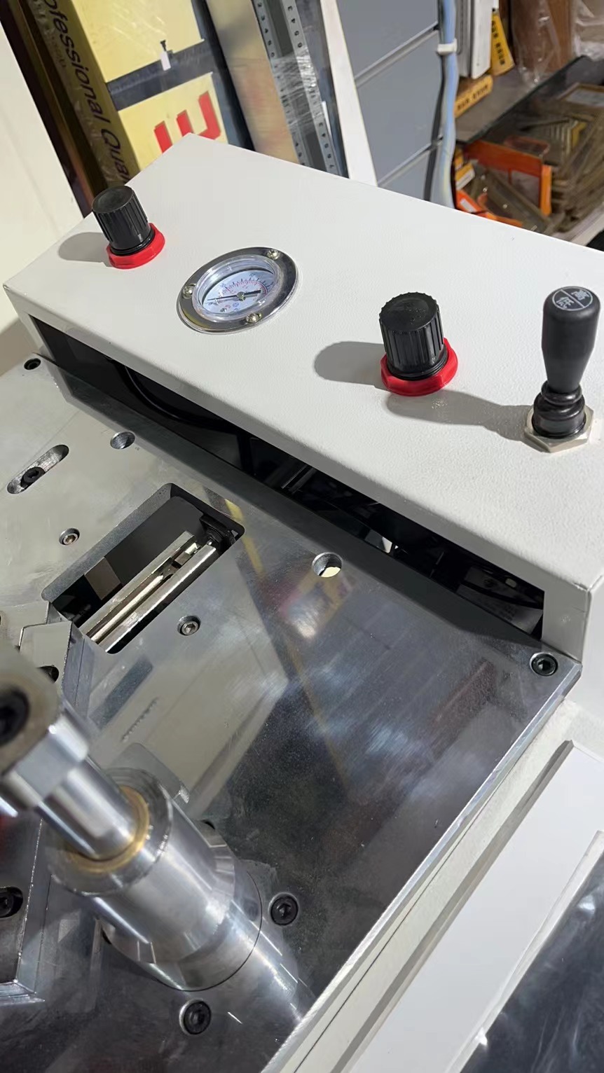 b60e218348f67c58b618904af1f96f