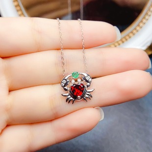 New natural garnet pendant S925 silver inlaid main stone 6*6mm Joker net red explosions women's jewelry wholesale
