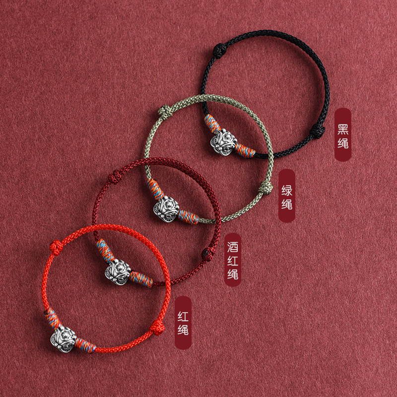 S999足銀本命年醒獅紅繩手鍊女手工編織財運平安復古銀飾手繩