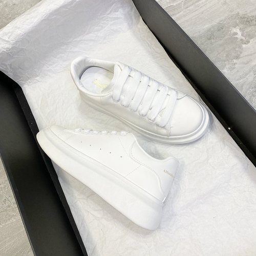 Heel-white casual sports shoes for men and women, spring, autumn, winter, height-increasing, fashion, versatile, couple's shoes, Instagram trendy.